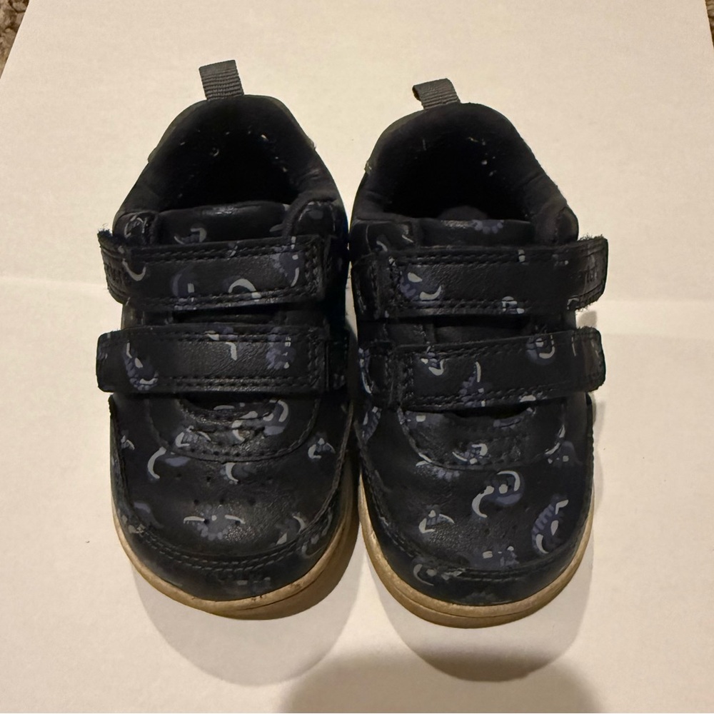 Carters sneakers toddler size 5